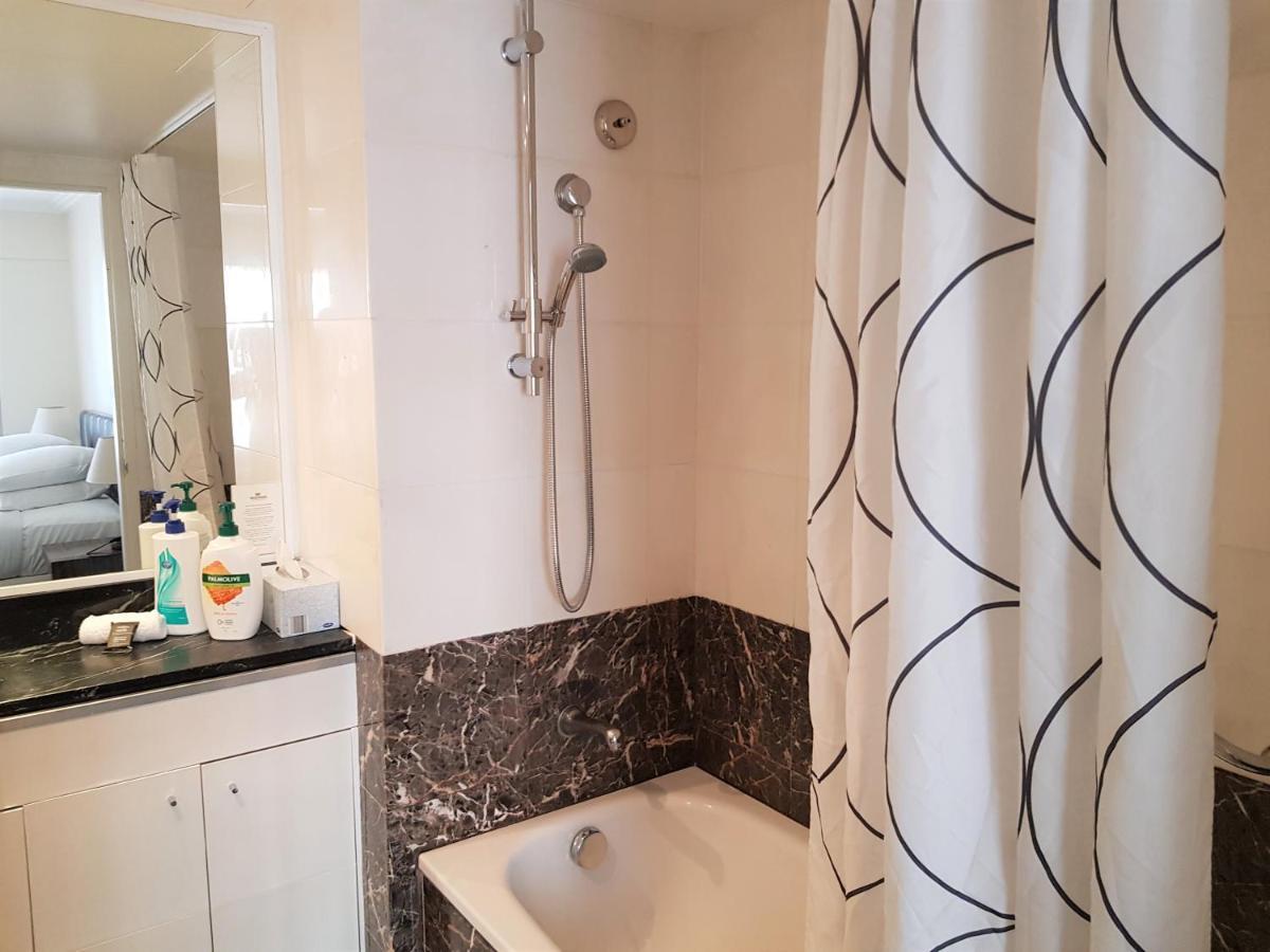 Accommodation Sydney 38 Harbour Street Сидни Екстериор снимка