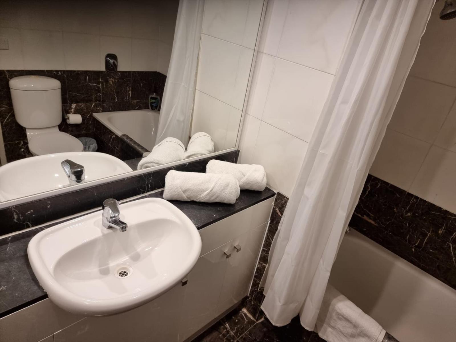 Accommodation Sydney 38 Harbour Street Сидни Екстериор снимка